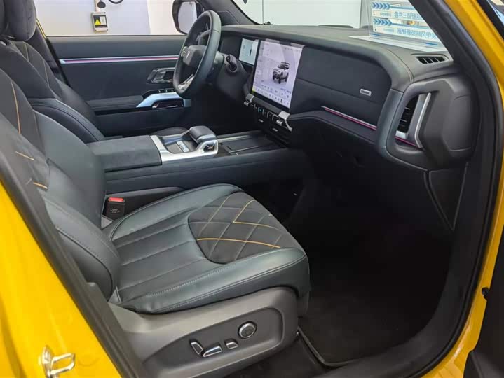 Фото 8 - Changan Deepal G318