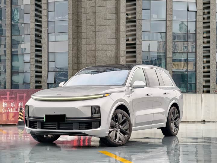 Фото 1 - LiXiang L8