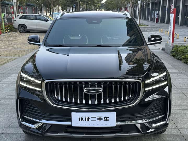 Фото 2 - Geely Monjaro