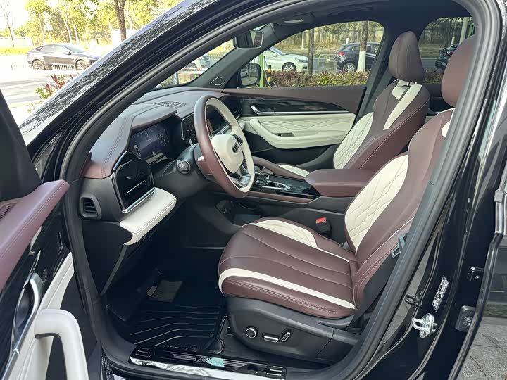 Фото 4 - Geely Monjaro