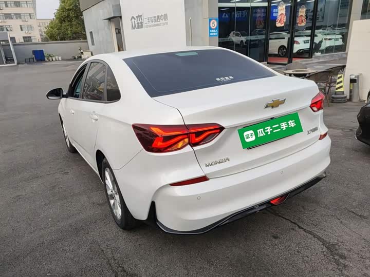 Фото 5 - Chevrolet Monza