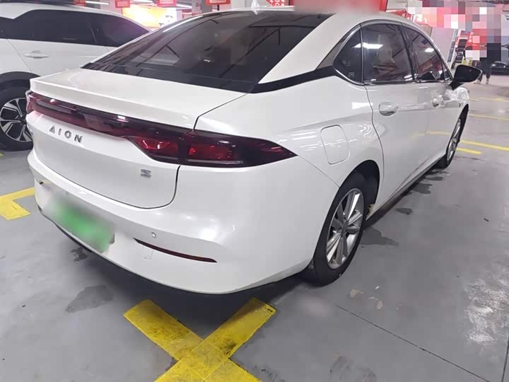 Фото 7 - GAC Aion S