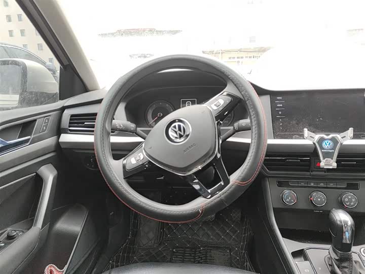 Фото 3 - Volkswagen Lavida