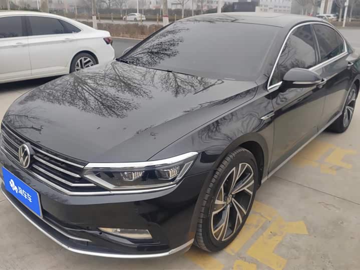 Фото 1 - Volkswagen Magotan