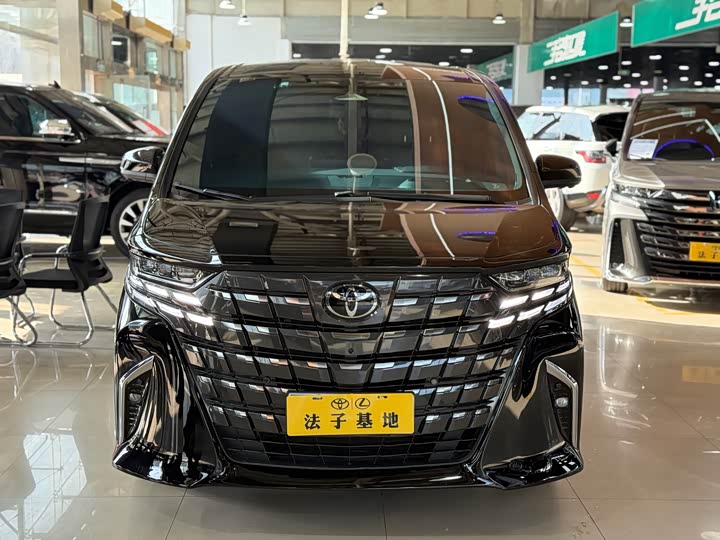 Фото 2 - Toyota Alphard