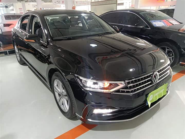 Фото 4 - Volkswagen Magotan