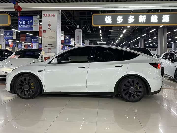 Фото 7 - Tesla Model Y