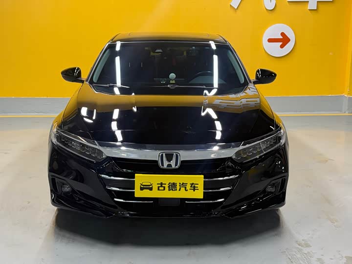 Фото 2 - Honda Accord