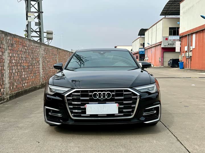 Фото 2 - Audi A6L