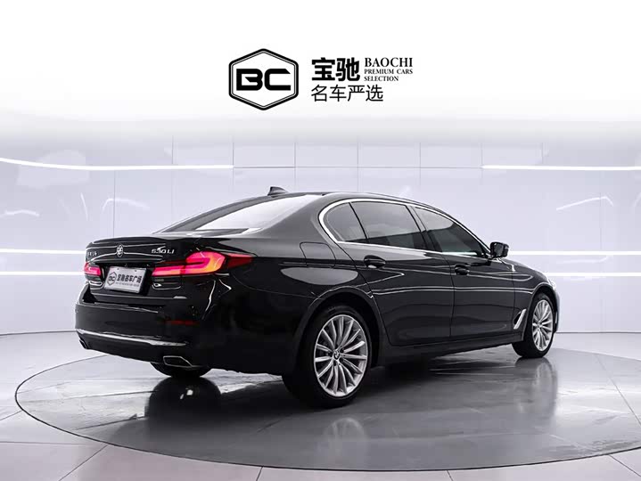 Фото 3 - BMW 5 Series