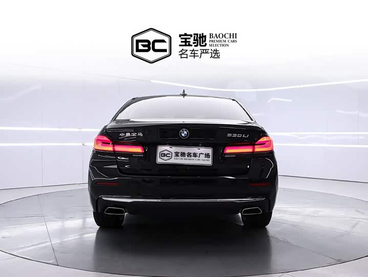 Фото 4 - BMW 5 Series