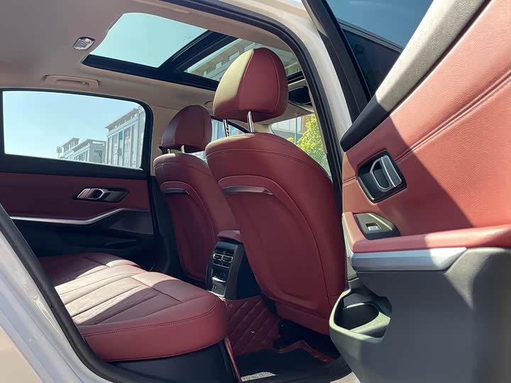 Фото 8 - BMW 3 Series