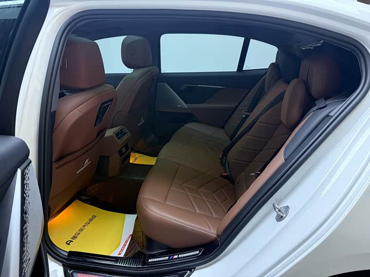 Фото 3 - BMW 5 Series