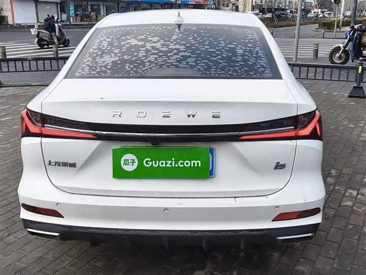 Фото 6 - Roewe i5