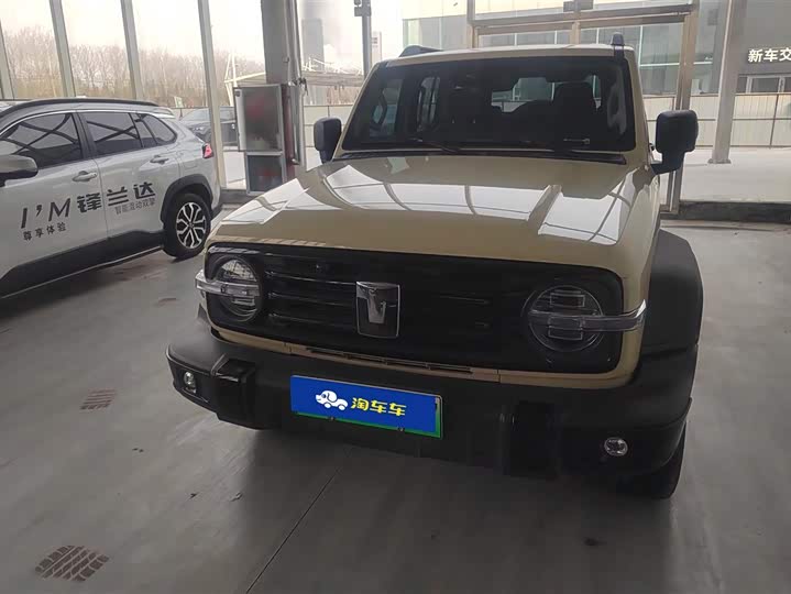 Фото 2 - Tank 300 Hybrid