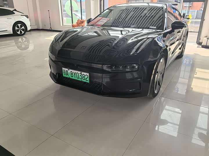 Фото 3 - Zeekr 001