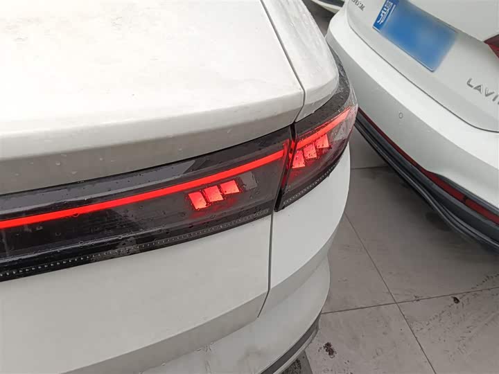 Фото 8 - Volkswagen Lamando L