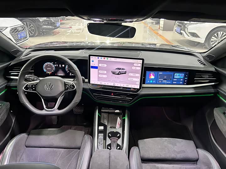 Фото 7 - Volkswagen Passat