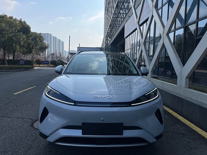 Фото 2 - BYD Sea Lion 05 EV