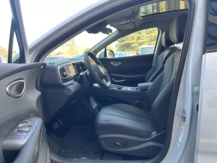 Фото 5 - BYD Sea Lion 05 EV