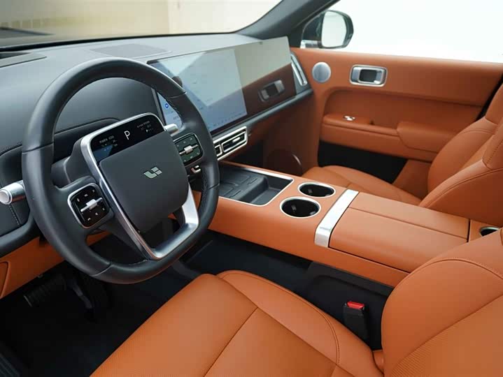 Фото 8 - LiXiang L8