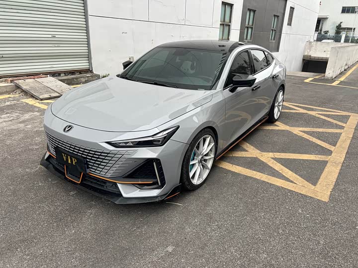 Фото 3 - Changan UNI-V