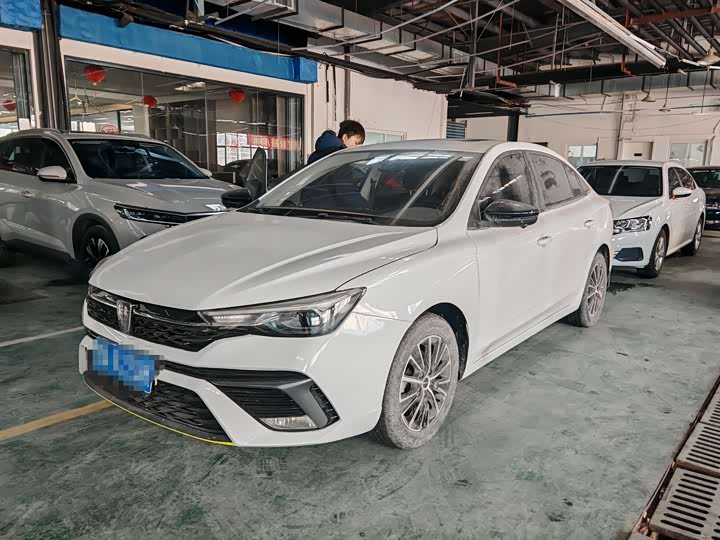 Фото 1 - Roewe i5