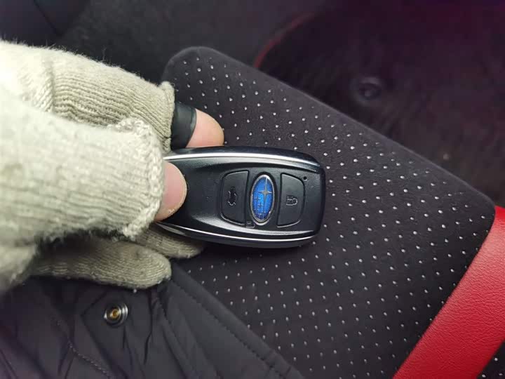 Фото 9 - Subaru BRZ