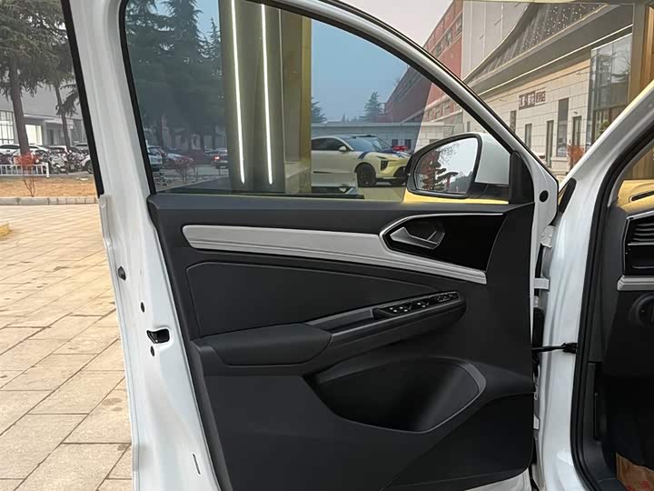 Фото 4 - Jetta VS5