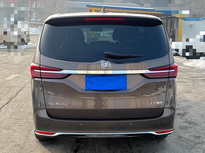 Фото 6 - Buick GL8 ES