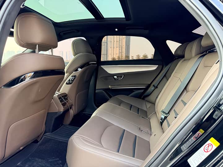 Фото 6 - BYD Han