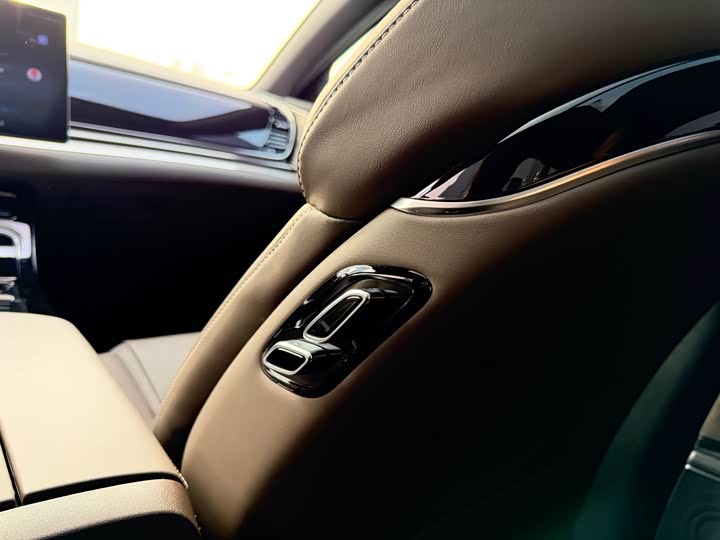 Фото 7 - BYD Han