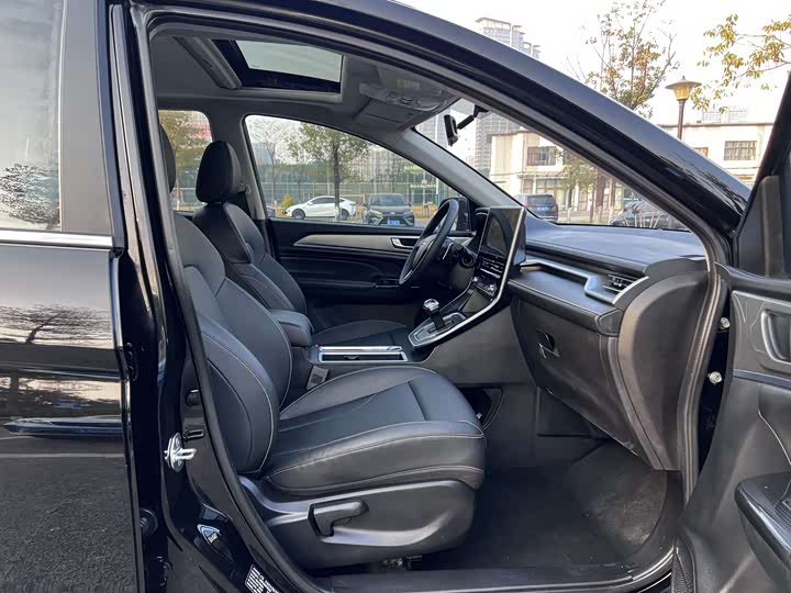 Фото 5 - Haval M6