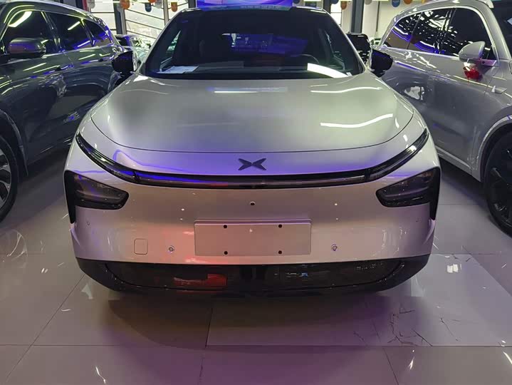 Фото 2 - XPeng G7