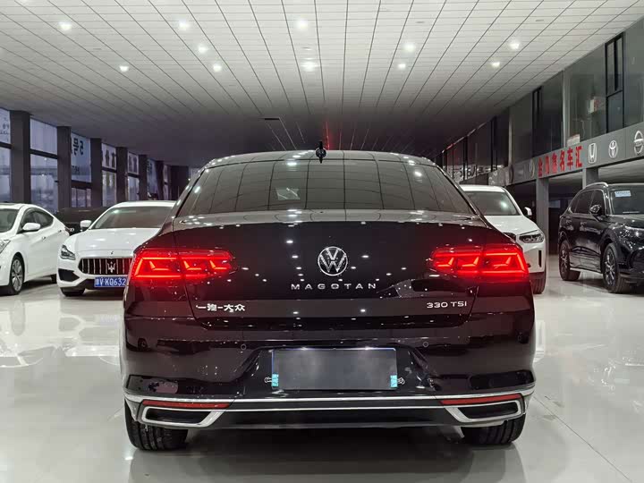 Фото 5 - Volkswagen Magotan