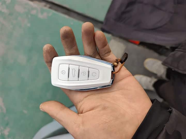 Фото 9 - Geely Preface