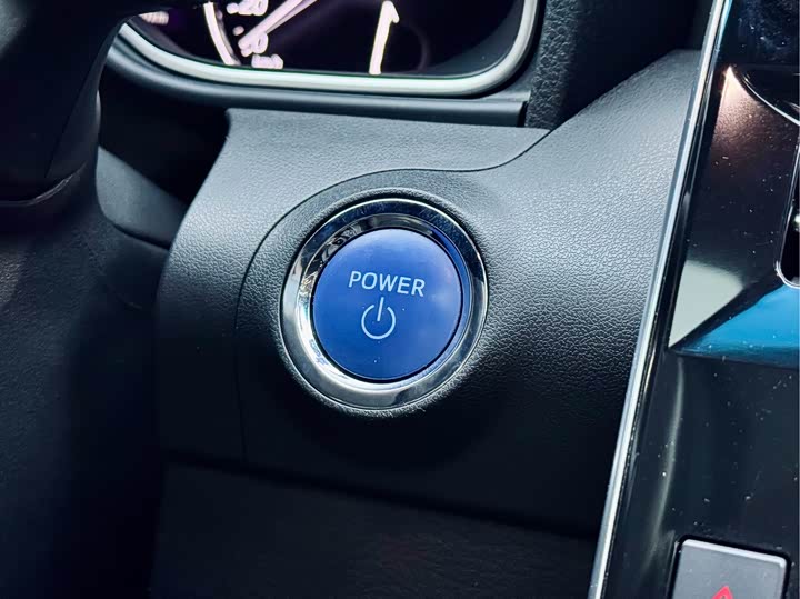 Фото 7 - Toyota Avalon