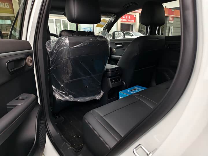 Фото 5 - Toyota bZ3X