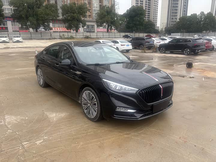 Фото 1 - Hongqi H5