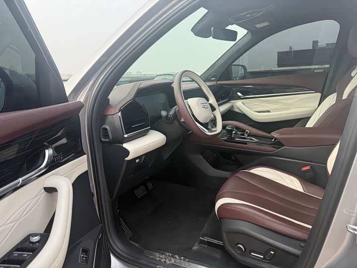 Фото 4 - Geely Monjaro