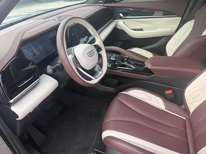 Фото 5 - Geely Monjaro