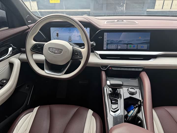 Фото 7 - Geely Monjaro