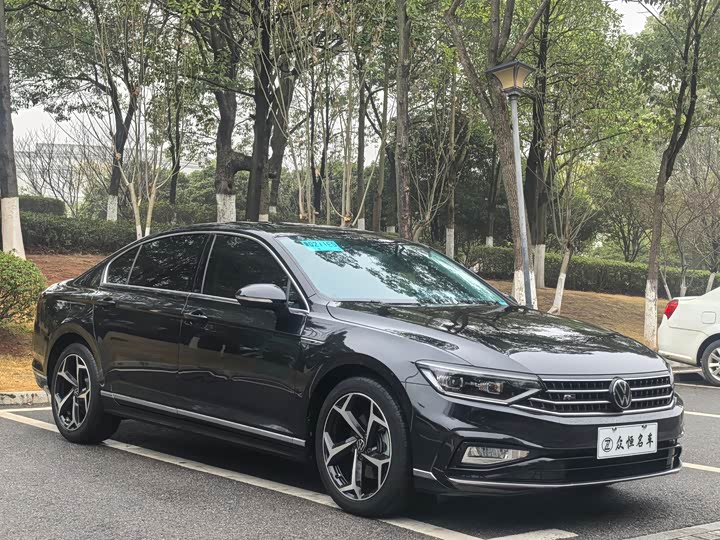 Фото 3 - Volkswagen Magotan