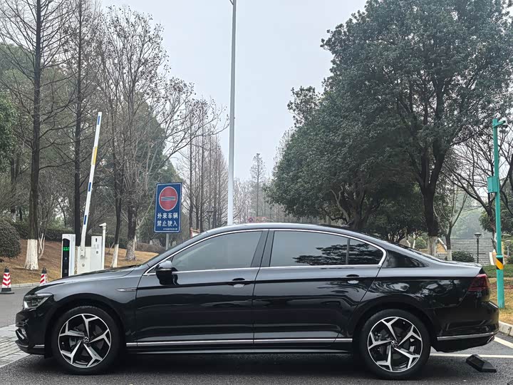 Фото 7 - Volkswagen Magotan