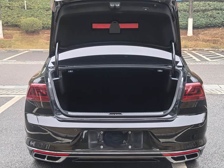 Фото 9 - Volkswagen Magotan