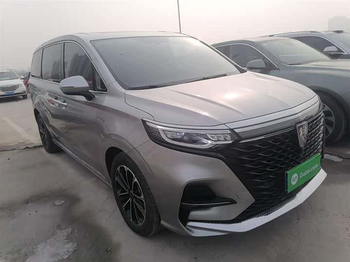 Фото 4 - Roewe iMax 8