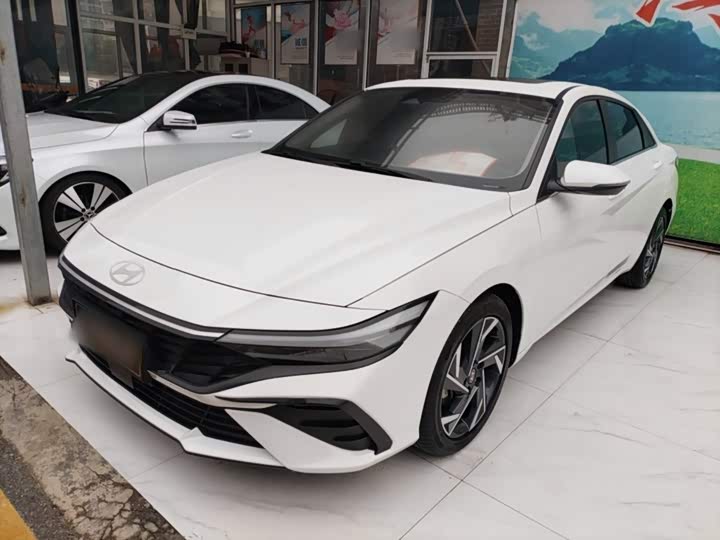 Фото 1 - Hyundai Elantra N line