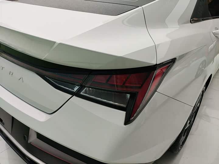 Фото 8 - Hyundai Elantra N line