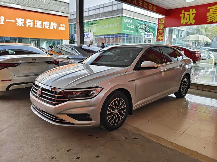 Фото 1 - Volkswagen Sagitar L