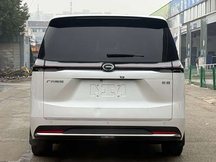 Фото 8 - GAC Trumpchi E8